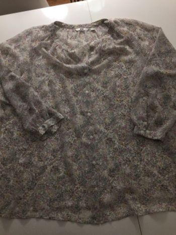 Haut en voile transparent