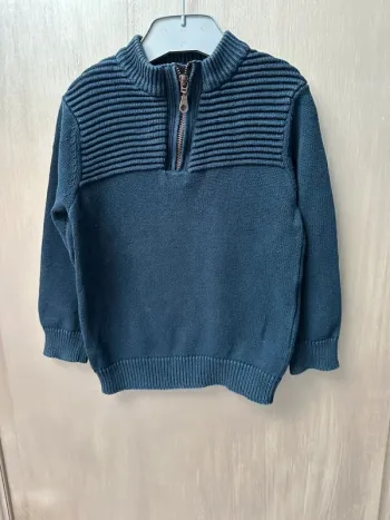 Pull bleu marine kiabi 4 ans
