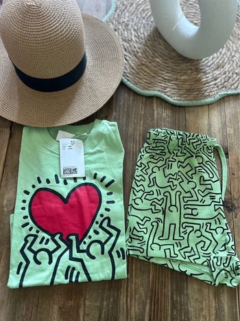 Joli ensemble garçon short&tshirt neuf étiquette 3/4ans