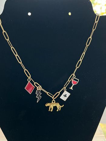 Collier chaîne acier inoxydable pendentifs et breloques doré rouge et noir