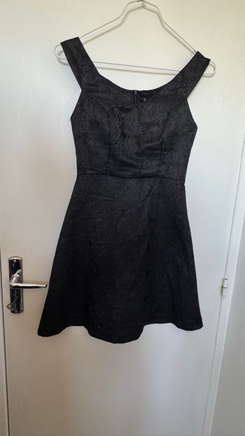 Robe chic noire