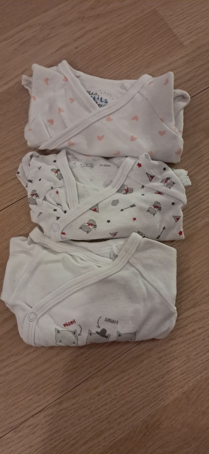 Lot 3 body manches longues 1mois