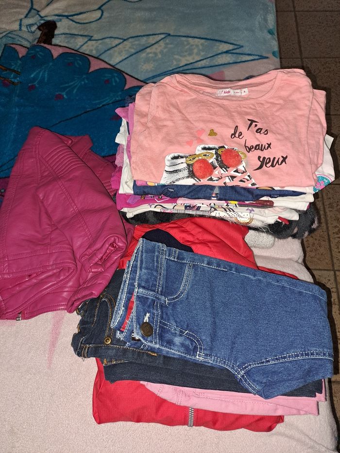 Lot de vêtements filles du 3 au 4 ans - photo numéro 2