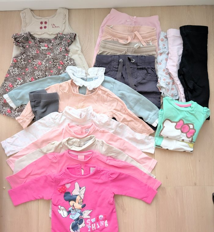 GRAND lot de vêtements de naissance pour fille  automne/hiver - 0 à 3 mois - photo numéro 2