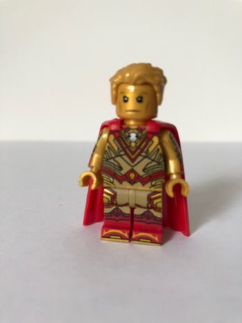 Figurine type lego Adam Warlok. Les gardiens de la galaxie Marvel