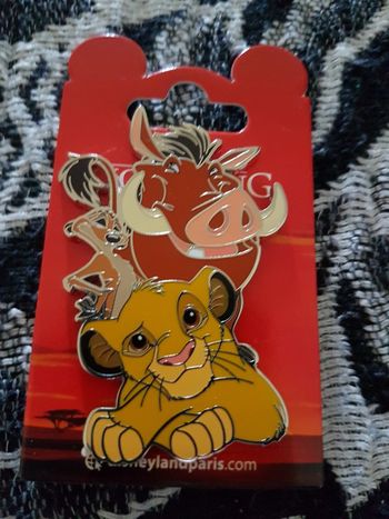 Pin's disneyland paris Simba, Timon et Pumba