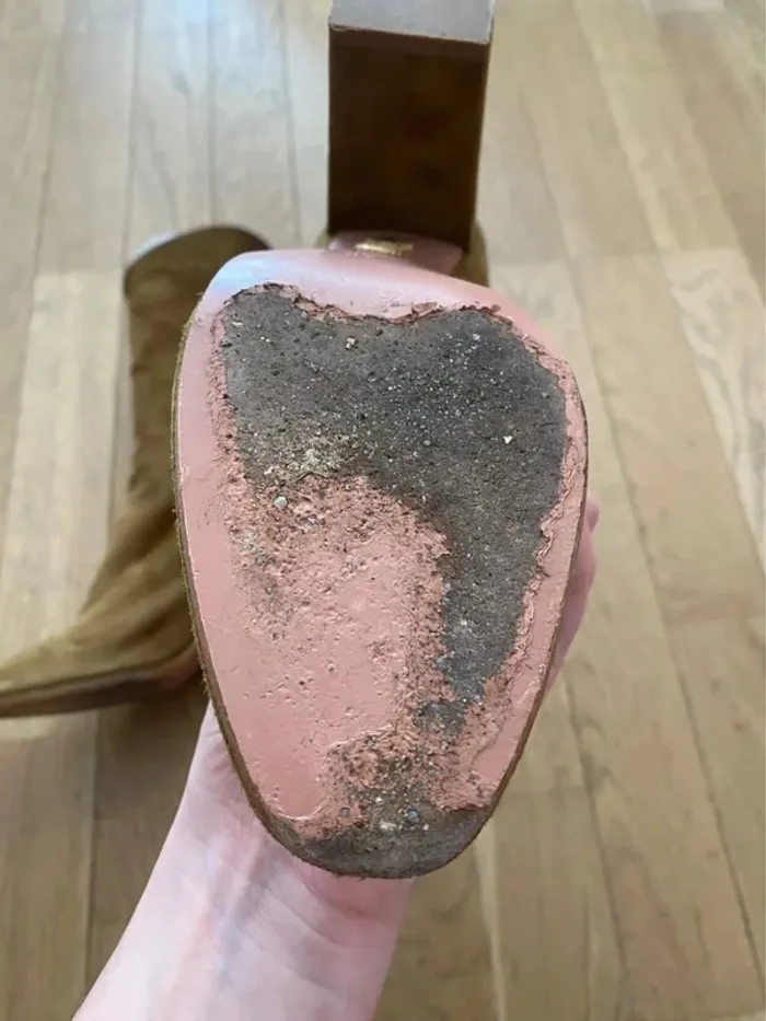 Bottines à talon en daim beige Aquazzura modèle Boogie taille 37 - photo numéro 8
