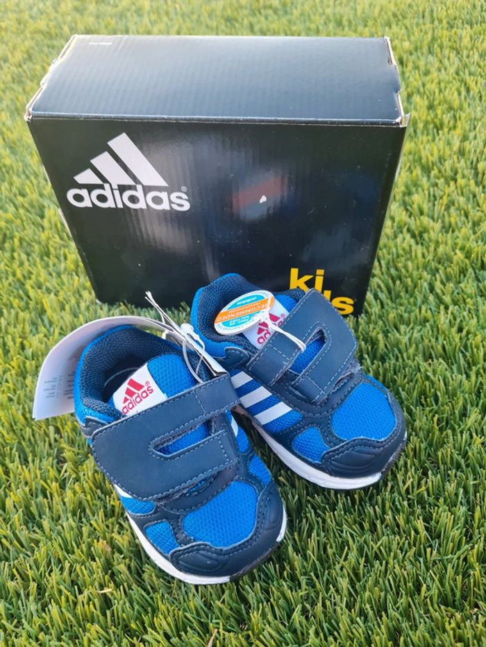 Baskets bébé Adidas pointure 19 bleu - photo numéro 2
