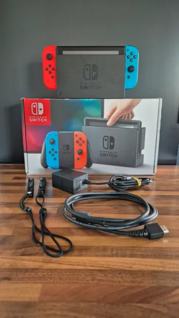 Console Nintendo switch en boîte