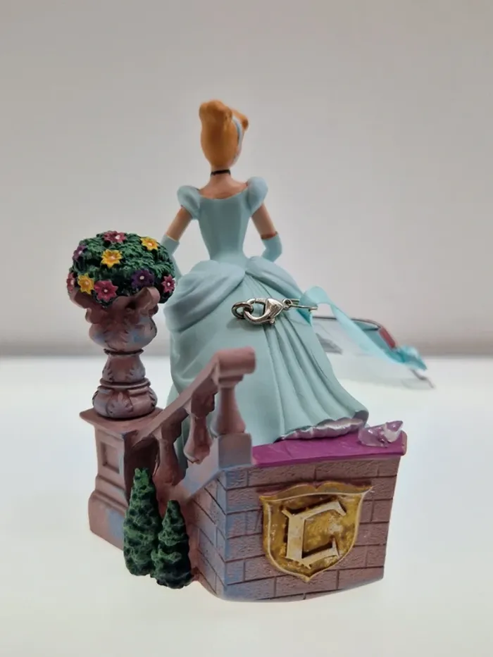 D110-Disney Cinderella Hanging Ornament - photo numéro 8
