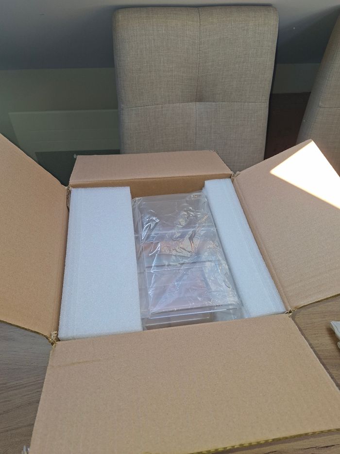 Distributeur en acrylique pour boosters Pokémon 3 emplacements de qualité premium - photo numéro 9