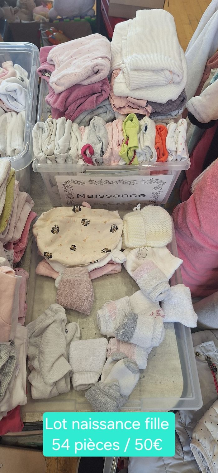 Lot vêtements naissance fille