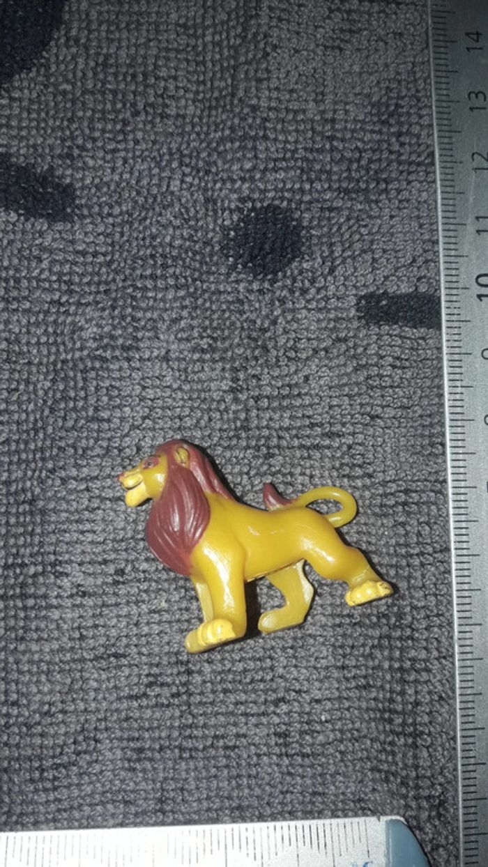 Roi lion figurine - photo numéro 2