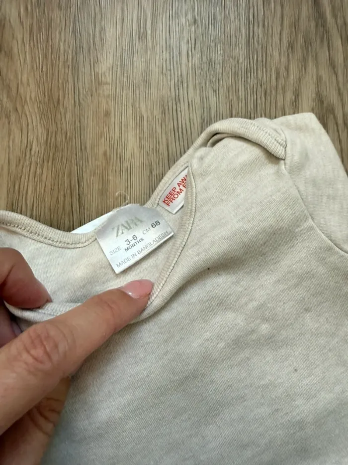 Lot de 11 bodys bébé longues manches en taille 3/6 mois ,68 cm Zara, H&M et petit béguin - photo numéro 6