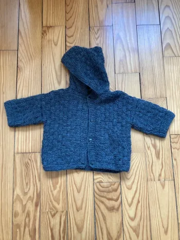 Gilet en laine fait main 9-12 mois