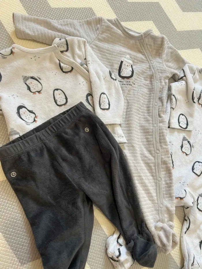 Lot pyjama bébé - photo numéro 2
