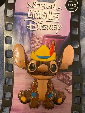 Pin's disney stitch crashes