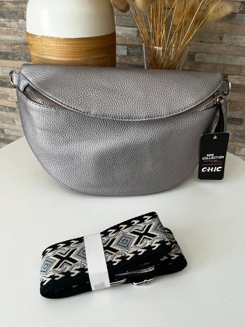 Banane grise reflets irisés parme