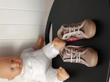 Chaussures montantes fille pointure 24 – cuir beige, motif fleurs NEUVES