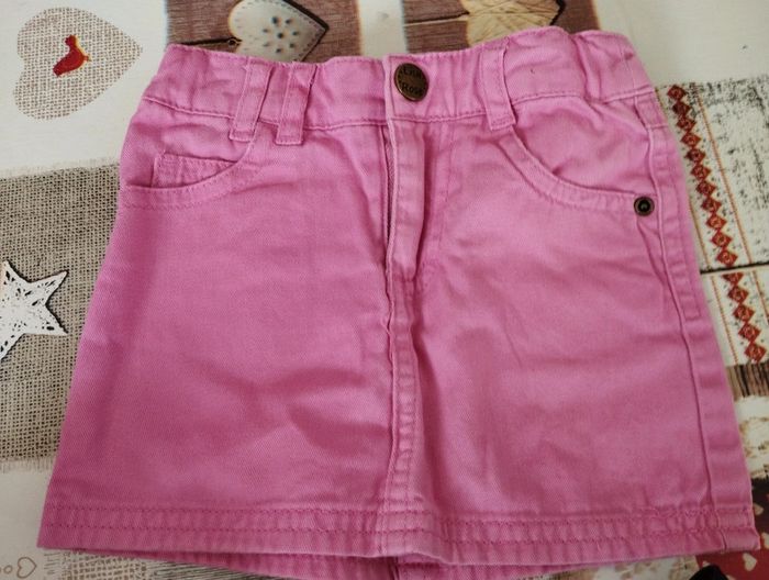 Lot jupe et short 24m - photo numéro 2