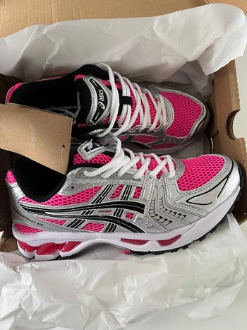 Chaussure asics gel kayano 14 rose