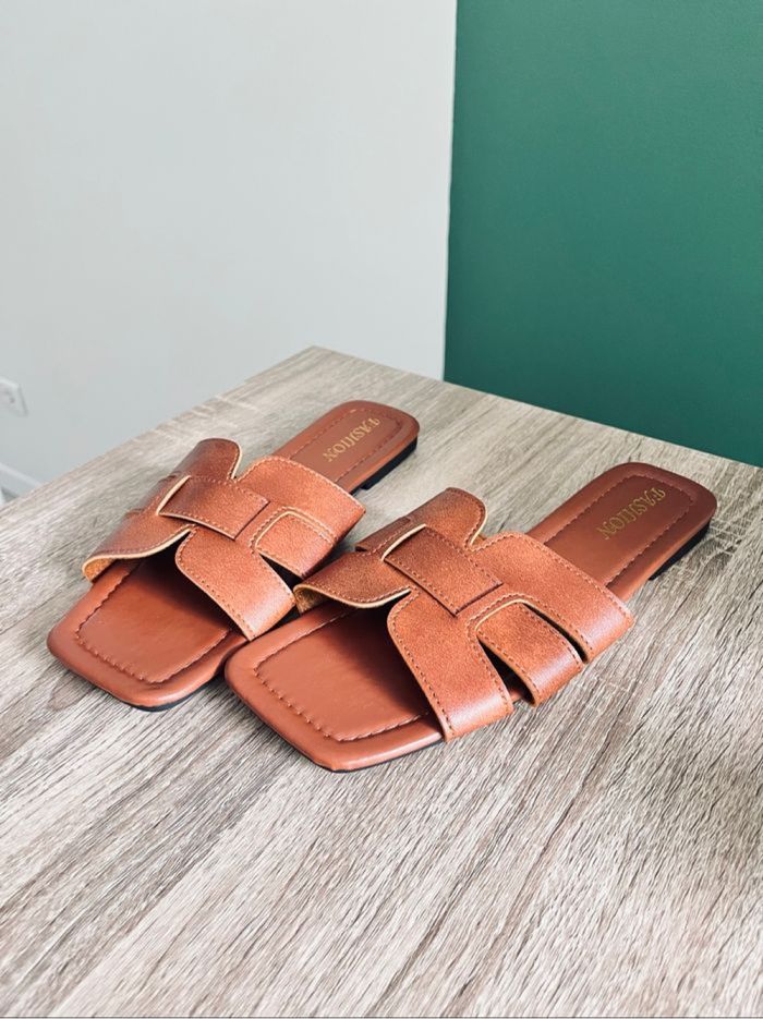 Claquettes, chaussures été - photo numéro 3