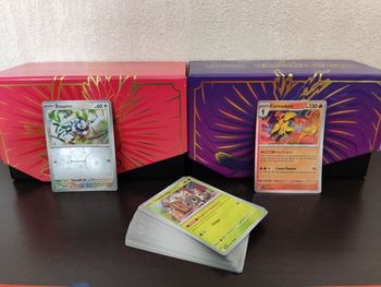 Lot cartes Pokémon Écarlate et Violet + 1 holographique et 1 reverse