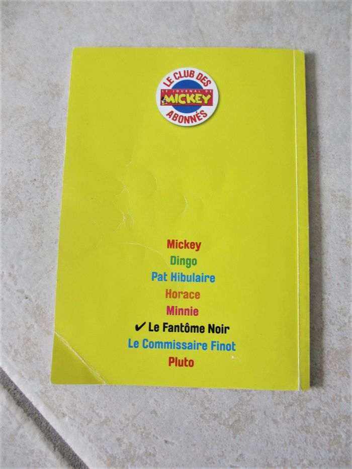 BD enfant Les héros de Mickeyville – Le fantôme noir - photo numéro 2