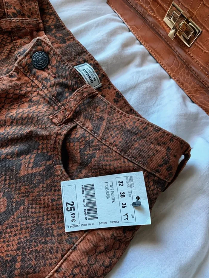 Pantalon camel / marron motif animal