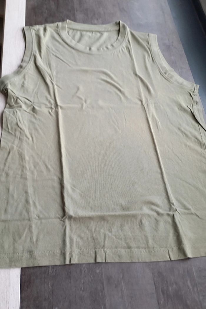 Débardeur sans manches uni kaki homme - photo numéro 2