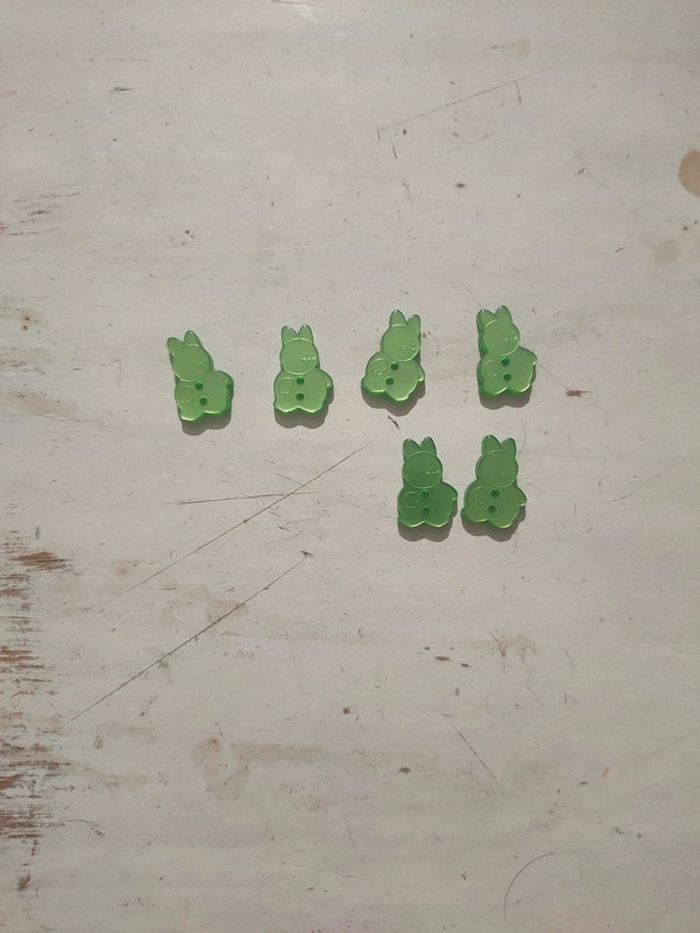 Lot boutons lapin