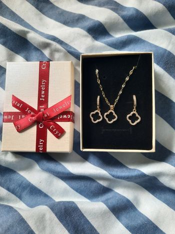 Collier et boucle oreille