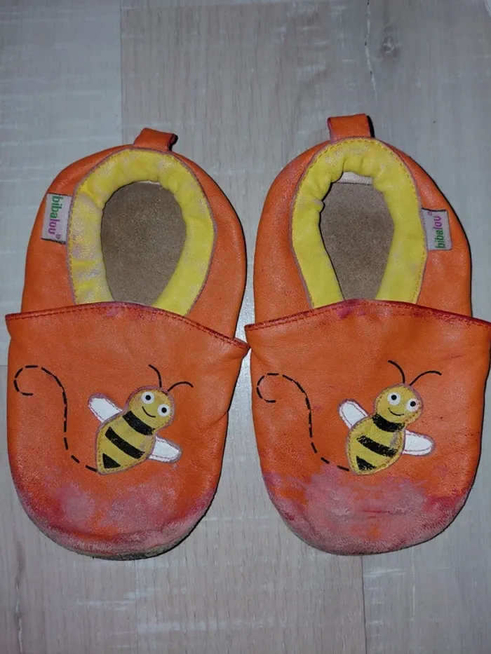 Chaussons cuir abeille