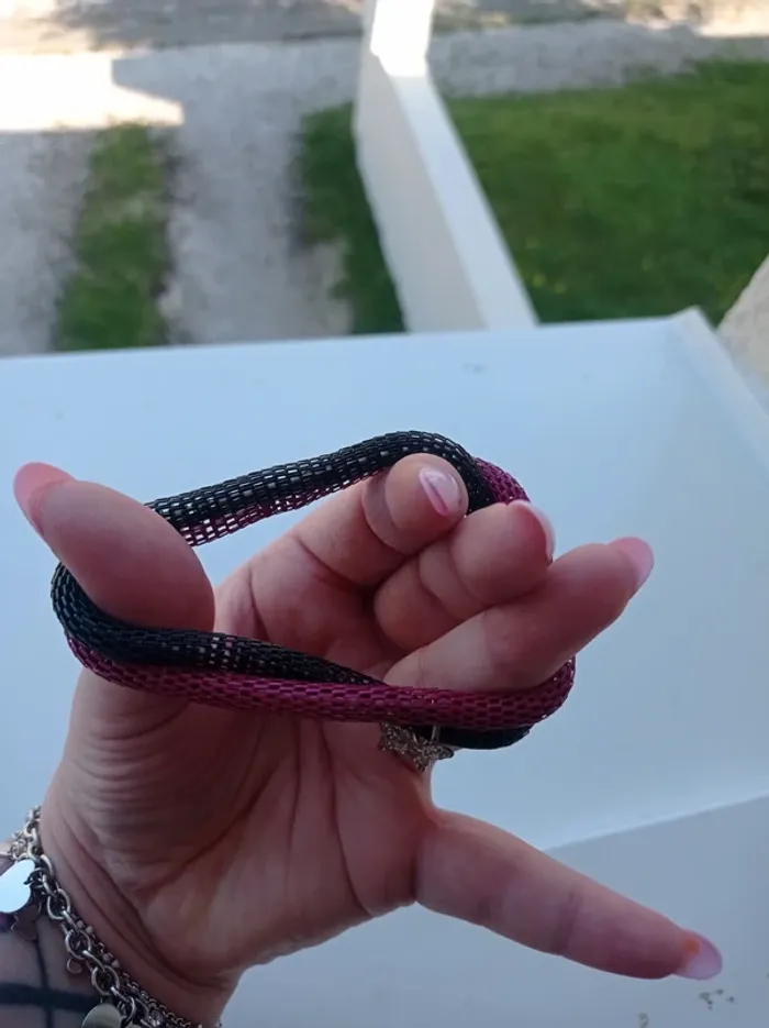 Bracelet élastique fushia et noir - photo numéro 3
