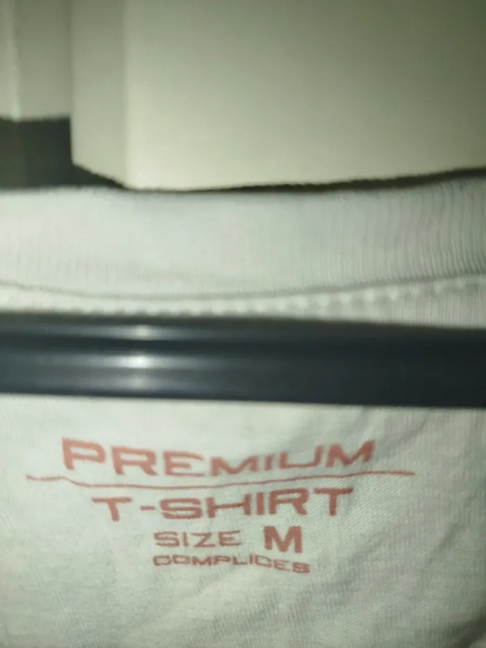 Tee, shirt sans manches - photo numéro 2