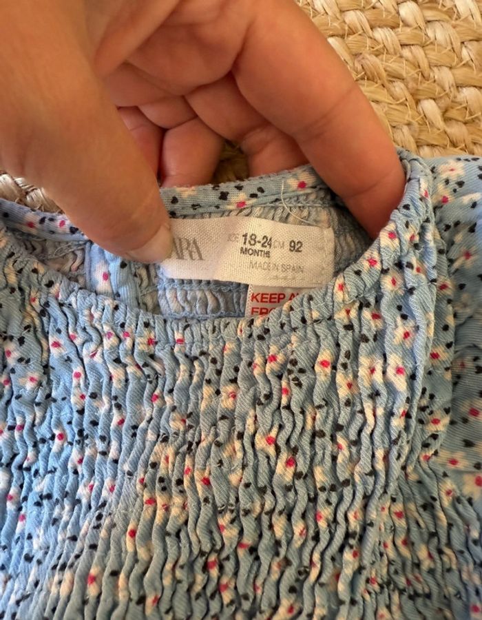 Robe Zara - taille 24 mois - photo numéro 2