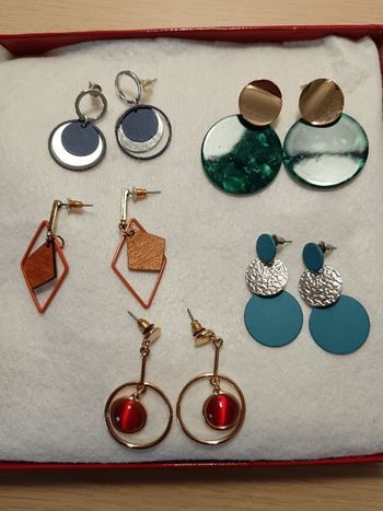 Lot 5 boucles d'oreilles pendentifs