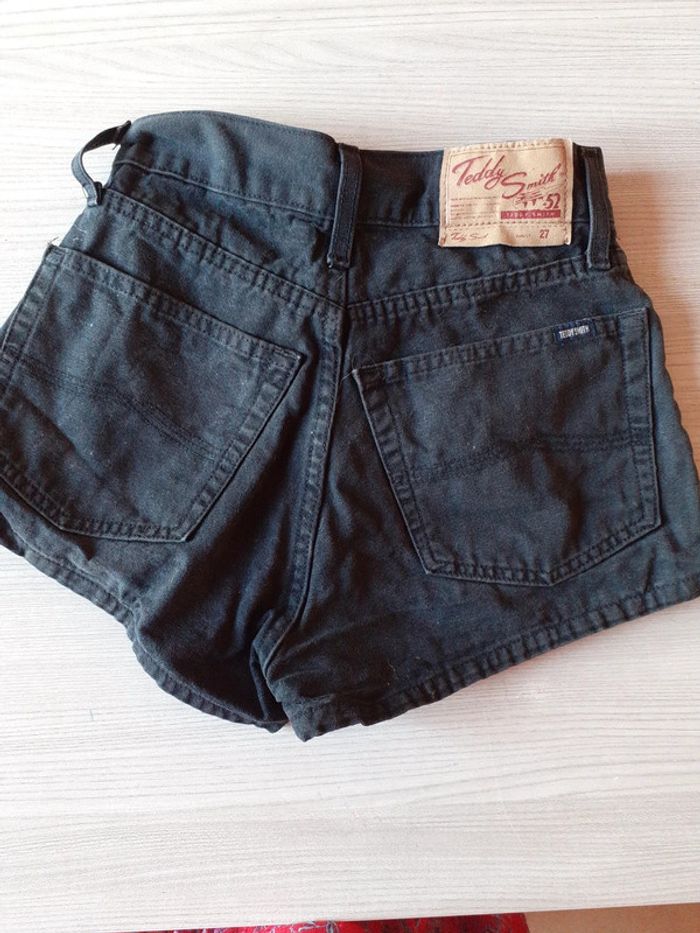 Short taille 27 teddy Smith - photo numéro 2