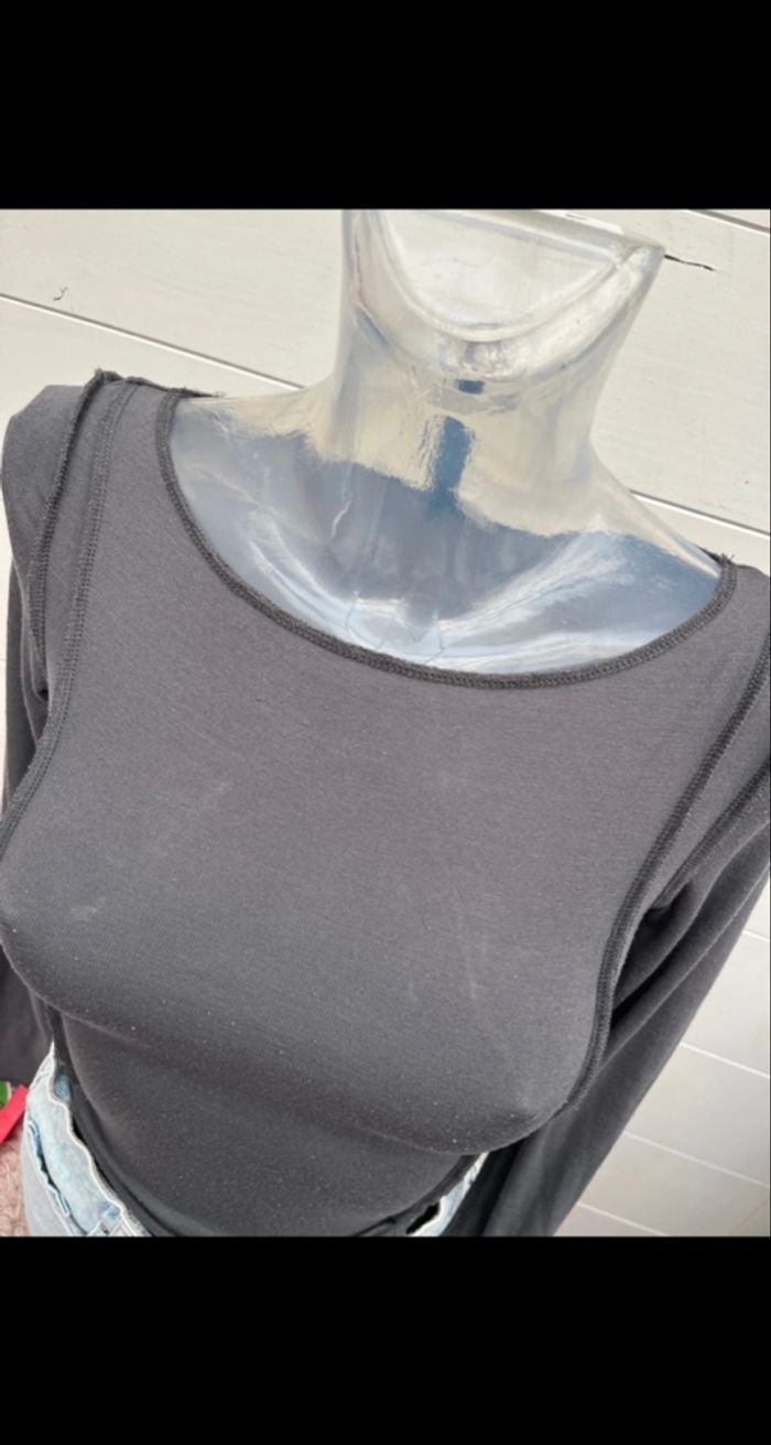 Haut femme ou jeune fille - photo numéro 2