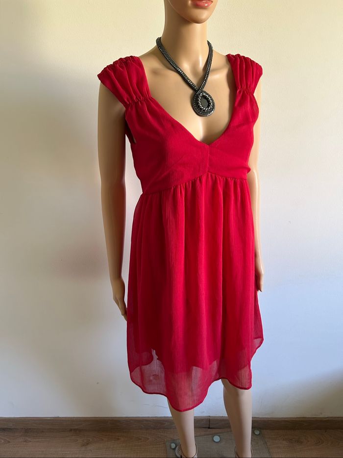 Robe rouge sans manches Naf Naf taille 38 comme neuve - photo numéro 2