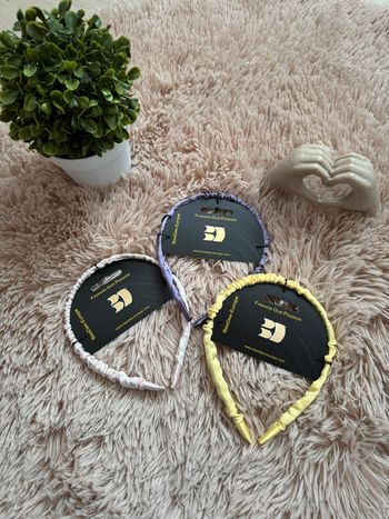 Lot de serre tête fille