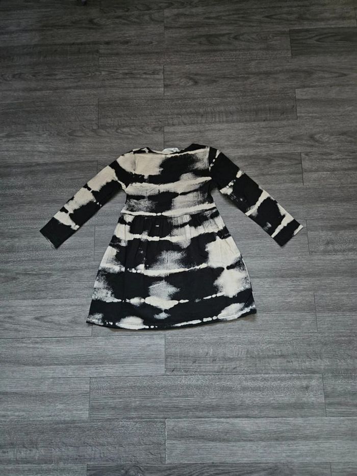 Robe H&M taille 3/4 ans - photo numéro 3