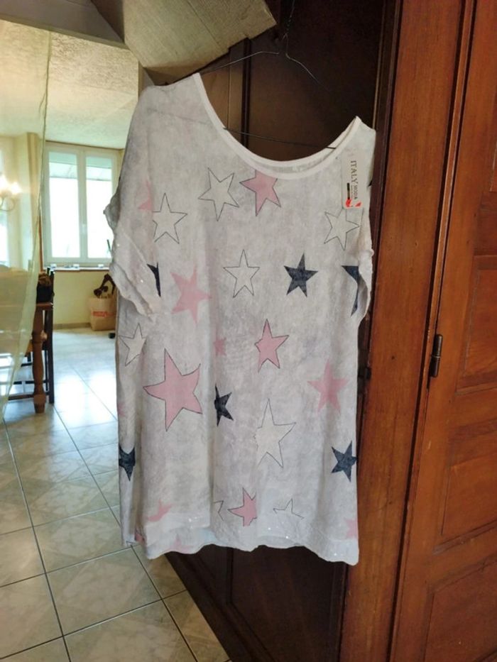 T-shirt blanc col rond étoiles strass neuf L/40 - photo numéro 2