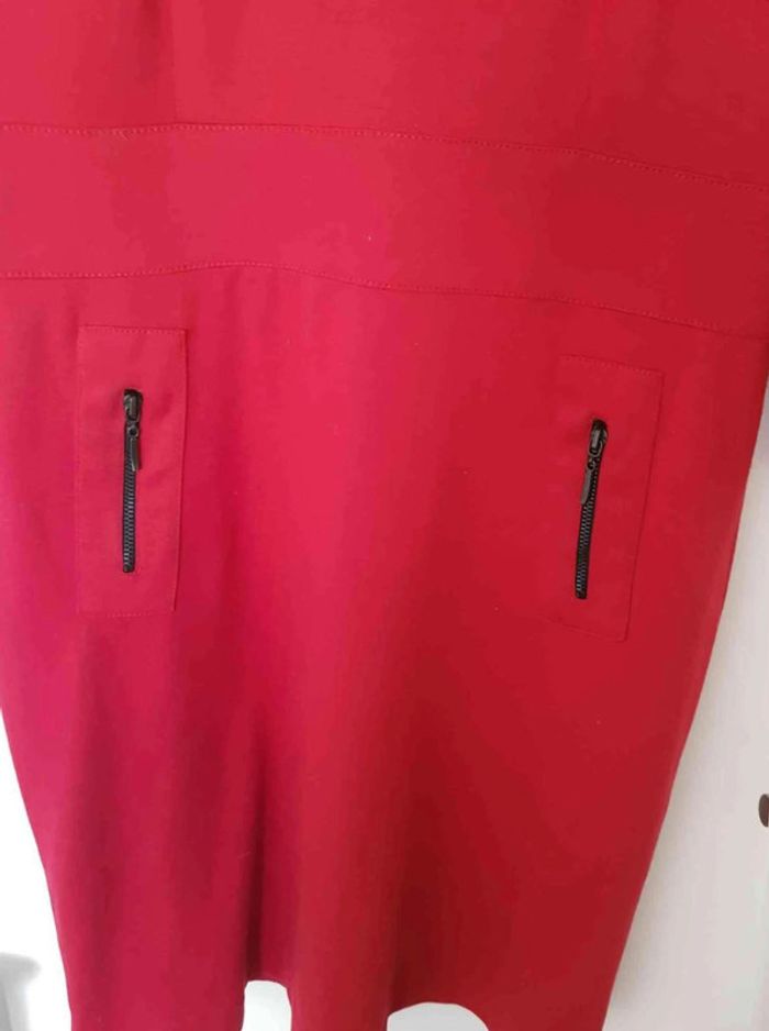 Robe  chic rouge taille  38  40 - photo numéro 4