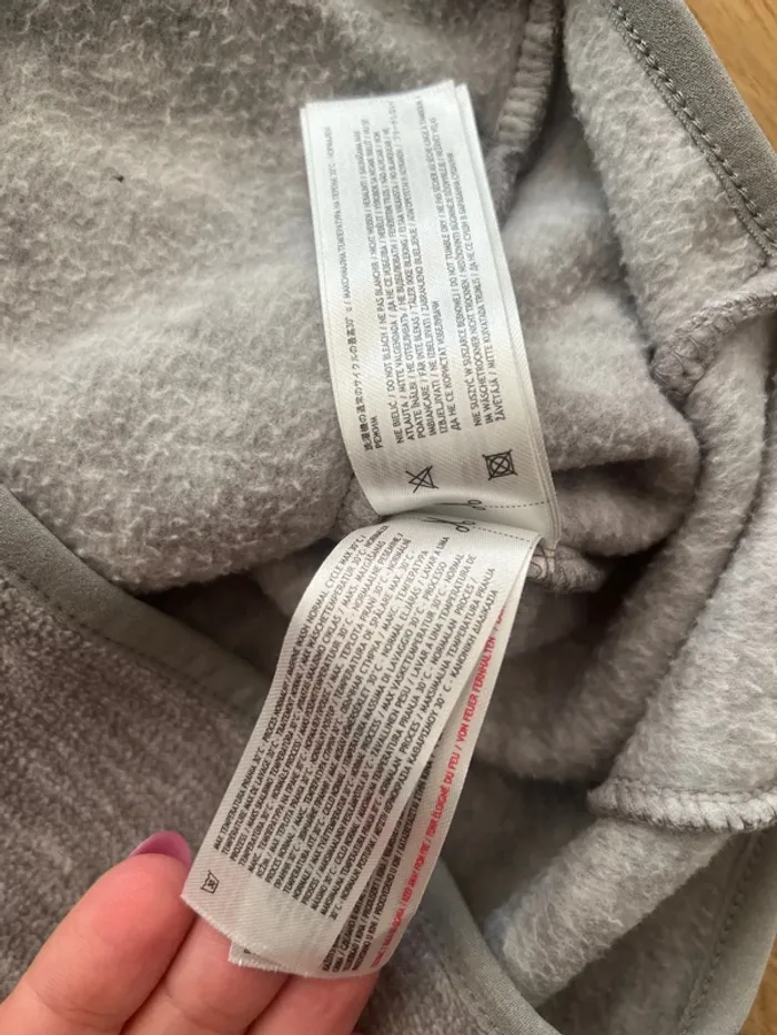 Polaire fille gris 158cm  marque sport 4F très bon état - photo numéro 7