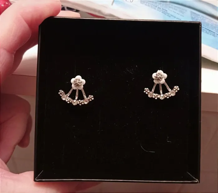 Boucles d'oreilles acier inoxydable argenté avec fleurs - photo numéro 2