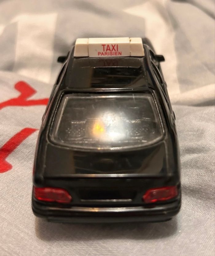 Voiture TAXI de Paris - photo numéro 4