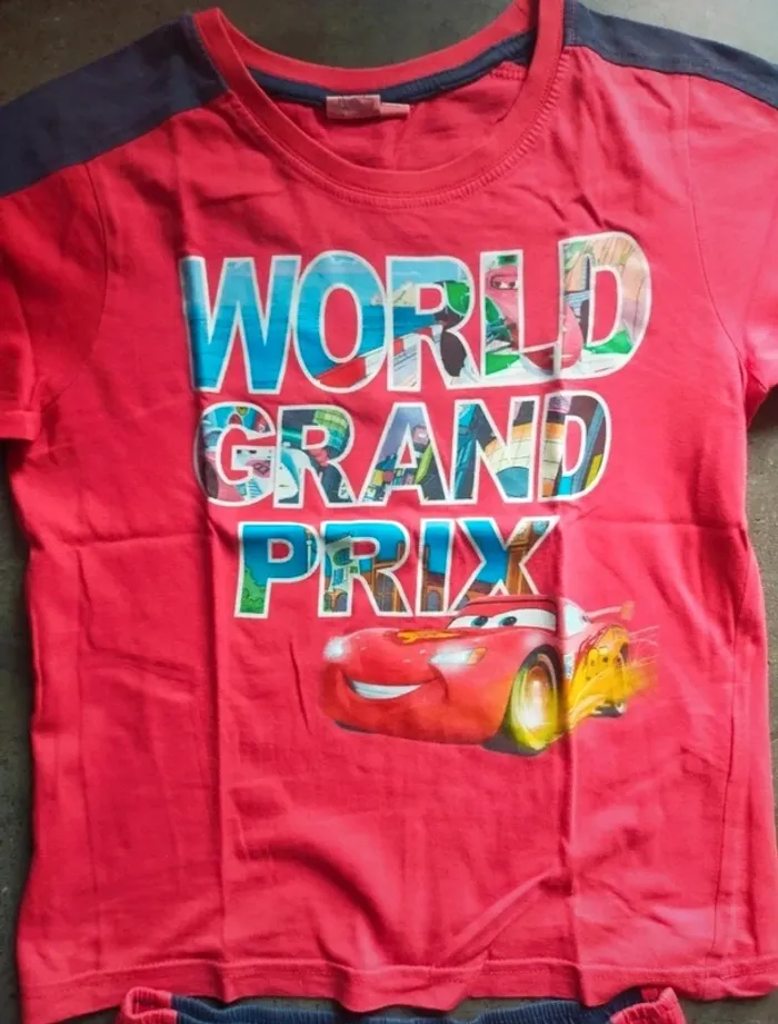 Ensemble short + t-shirt flash McQueen gars 8 ans - photo numéro 3