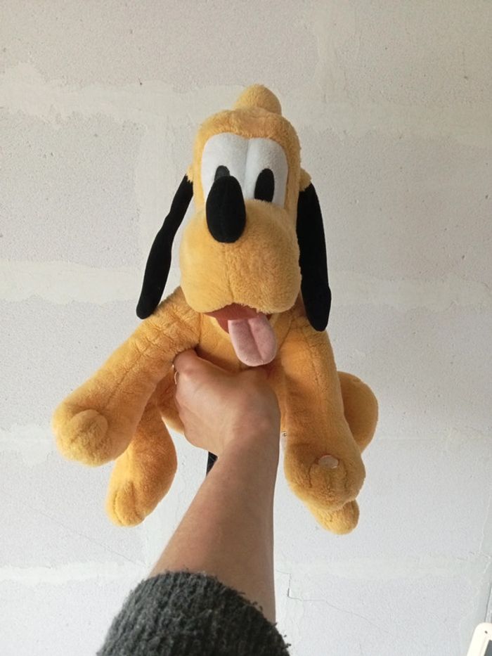 Peluche Disney pluto - photo numéro 2
