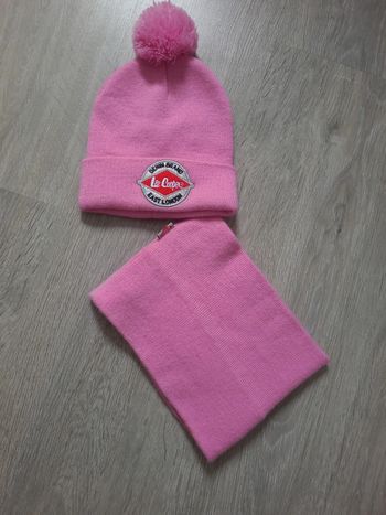 Ensemble bonnet et cache cou Lee cooper